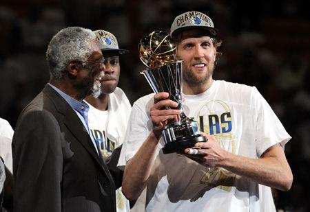 其背后的深 其背后的深