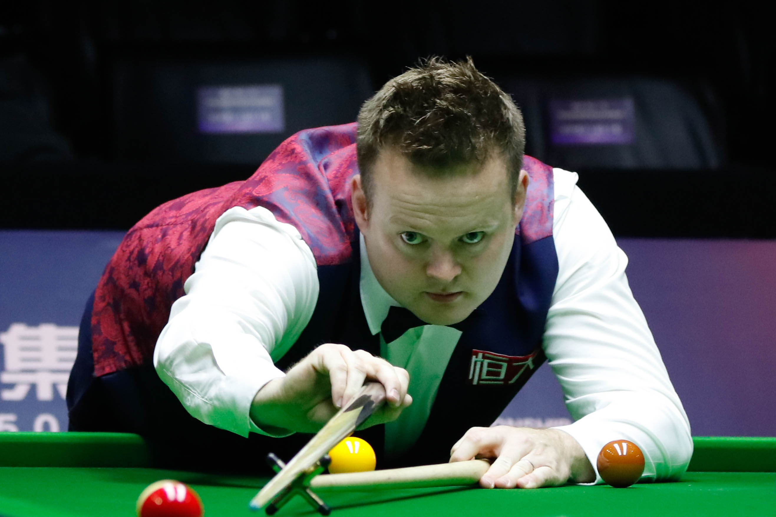 通过与曼城 通过与曼城