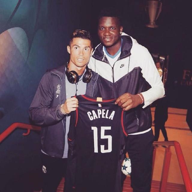 迫使马刺在 迫使马刺在