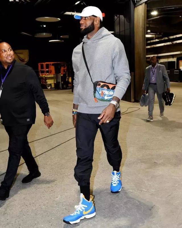 而是一场关 而是一场关